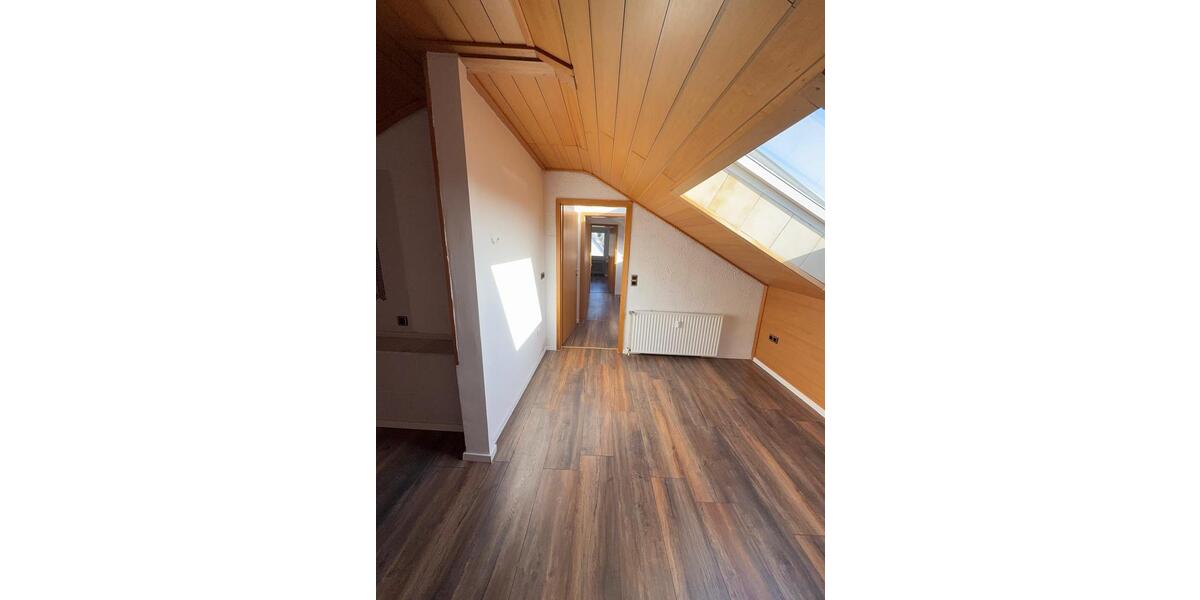 Dachgeschoßwohnung Wunstorf - 2 Zimmer, 64 m&sup2;, 740&euro; | Angebot:25139697