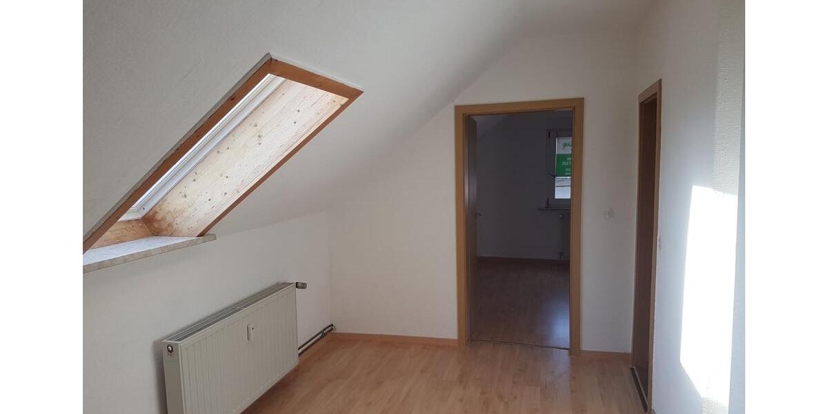 Dachgeschoßwohnung Wernigerode - 1 Zimmer, 38 m&sup2;, 250&euro; | Angebot:25151808