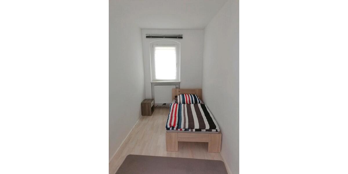 Wohnen auf Zeit Auma-Weidatal Weidatal - 4 Zimmer, 70 m&sup2;, 25&euro; | Angebot:23691981