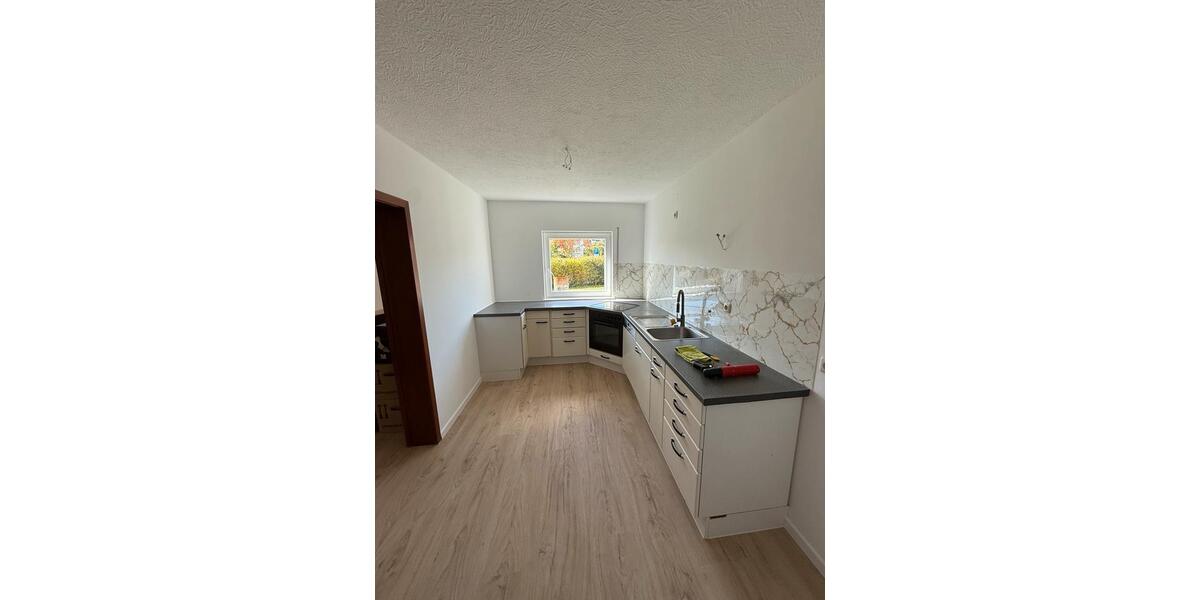 Erdgeschoßwohnung Kreuztal - 2 Zimmer, 69 m&sup2;, 700&euro; | Angebot:26665446