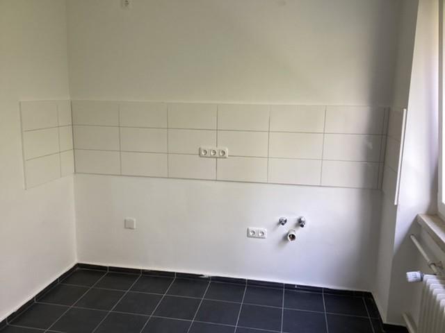 Sanierte und renovierte 1-Zimmer-Wohnung mit Balkon zimmer