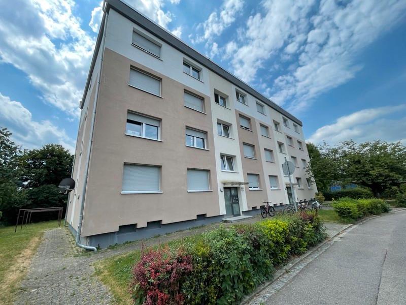 RENOVIERTE 3-Zimmer-Wohnung MIT BALKON!