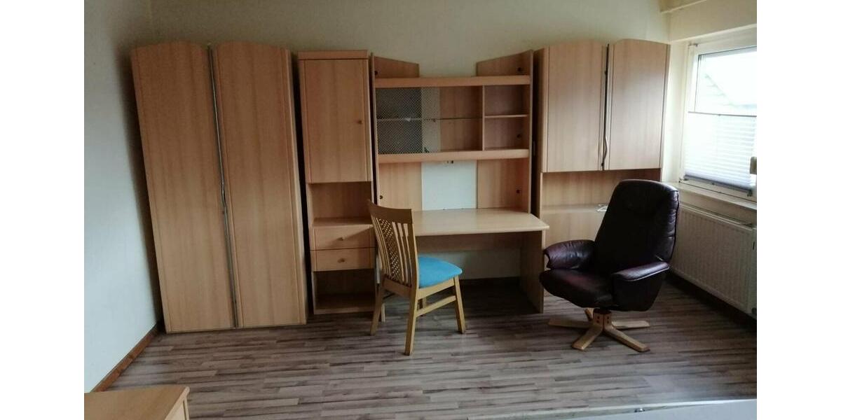 Großes 25qm WG-Zimmer incl. Strom und Heizung. Ruhig und geräumig 1 zimmer