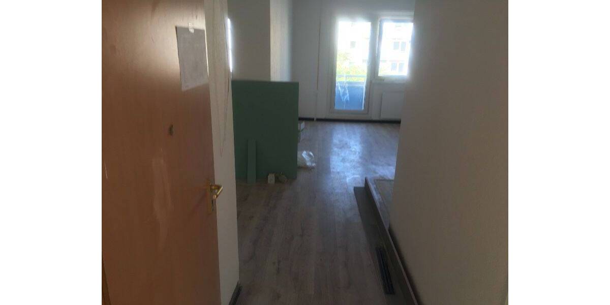 Etagenwohnung Brandenburg an der Havel Hohenstücken - 6 Zimmer, 123 m&sup2;, 860&euro; | Angebot:26064541