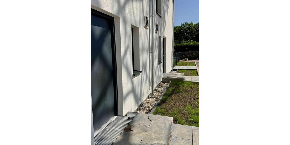 Reihenhaus Chemnitz Helbersdorf - 3 Zimmer, 108 m&sup2;, 1.290&euro; | Angebot:24980108