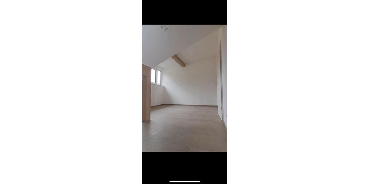 Dachgeschoßwohnung Bad Reichenhall - 2 Zimmer, 73 m&sup2;, 1.500&euro; | Angebot:26625198