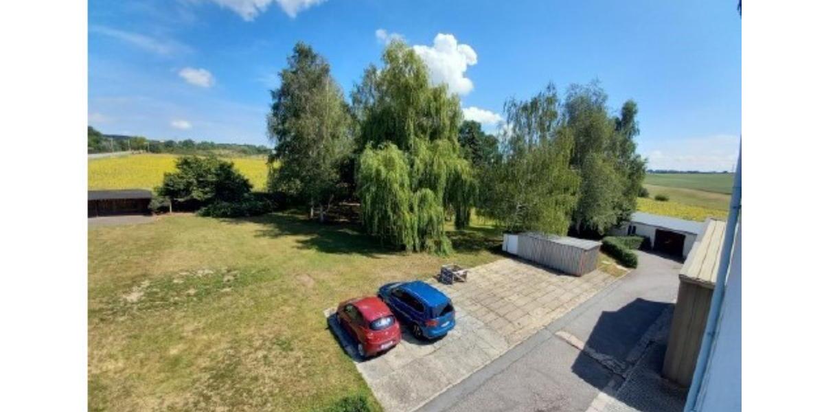 Dachgeschoßwohnung Oberlungwitz - 5 Zimmer, 110 m&sup2;, 550&euro; | Angebot:24384945