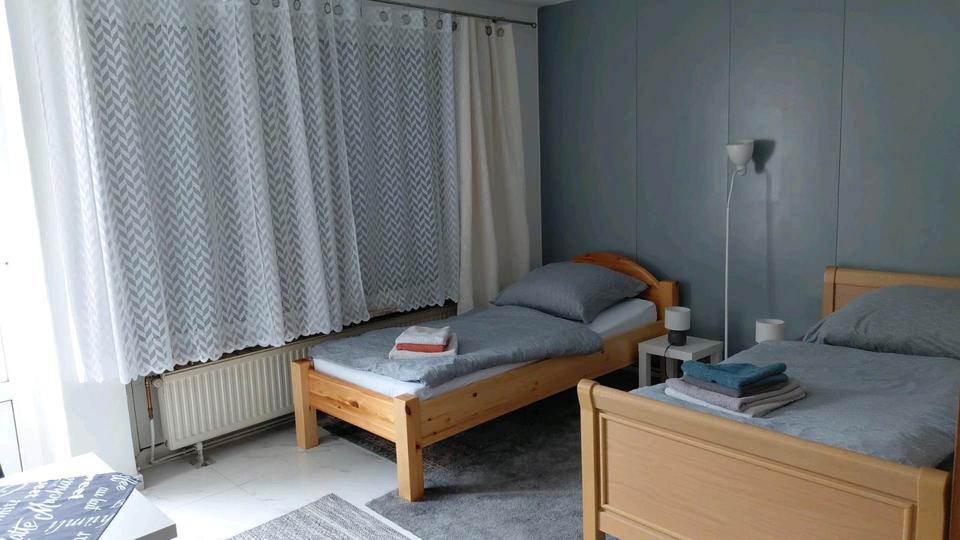 Wohnen auf Zeit Neumünster Brachenfeld/Ruthenberg - 9 Zimmer, 200 m&sup2;, 17&euro; | Angebot:21599588