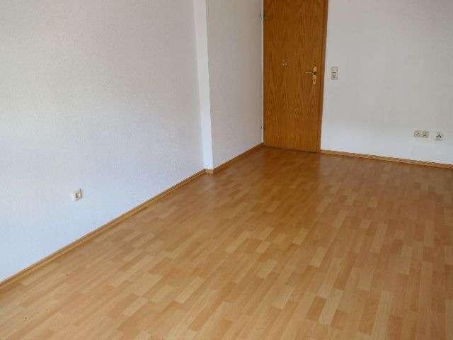 Etagenwohnung Lügde - 4 Zimmer, 95 m&sup2;, 415&euro; | Angebot:26461052