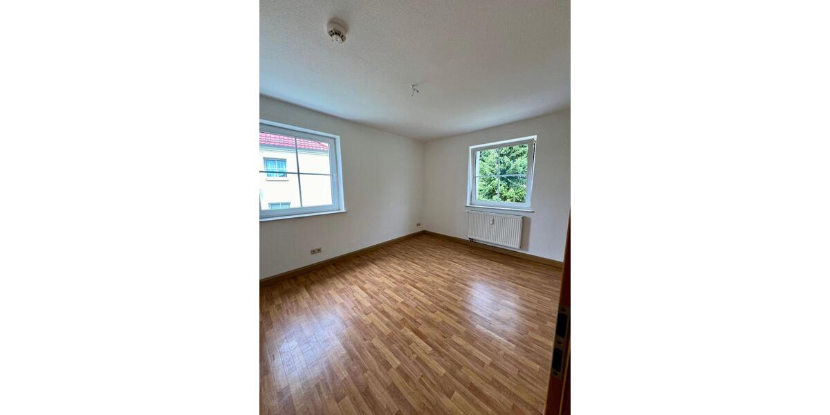 Etagenwohnung Ebersbach-Neugersdorf Neugersdorf - 2 Zimmer, 55 m&sup2;, 330&euro; | Angebot:26586581