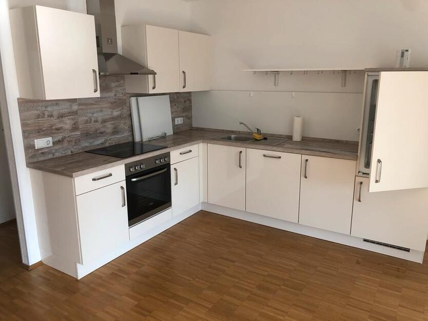 Senioren Wohnung ca. 50qm incl. EBK und Balkon