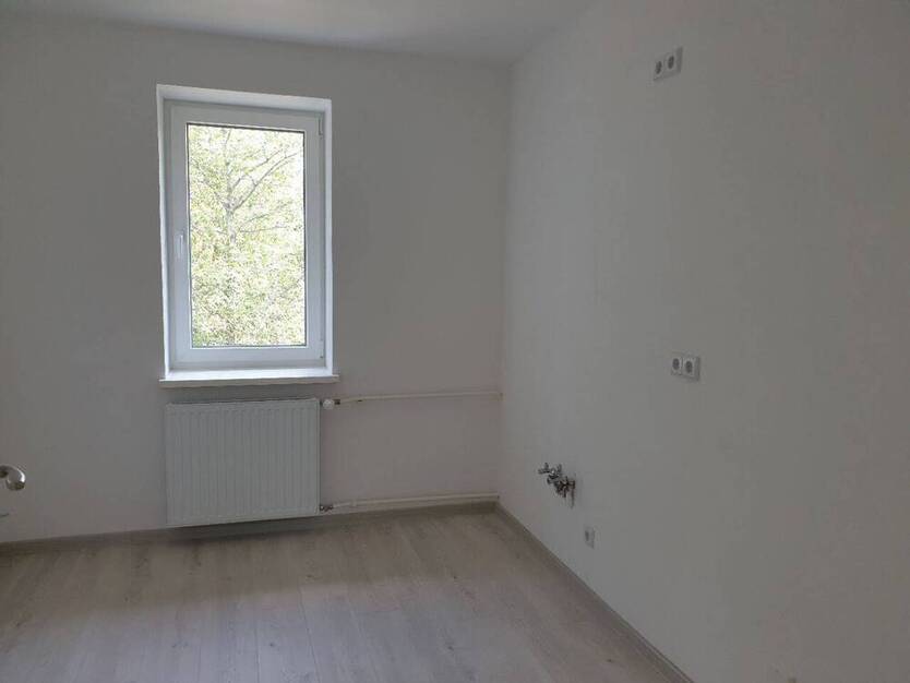 Erstbezug! Kernsanierte, moderne Wohnung im Grünen