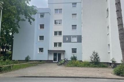 Schöne, renovierte 3-Zimmer-Wohnung mit Balkon!