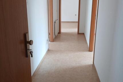 Wohnung Oschersleben (Bode) - 3 Zimmer, 67 m&sup2;, 349&euro; | Angebot:26477202