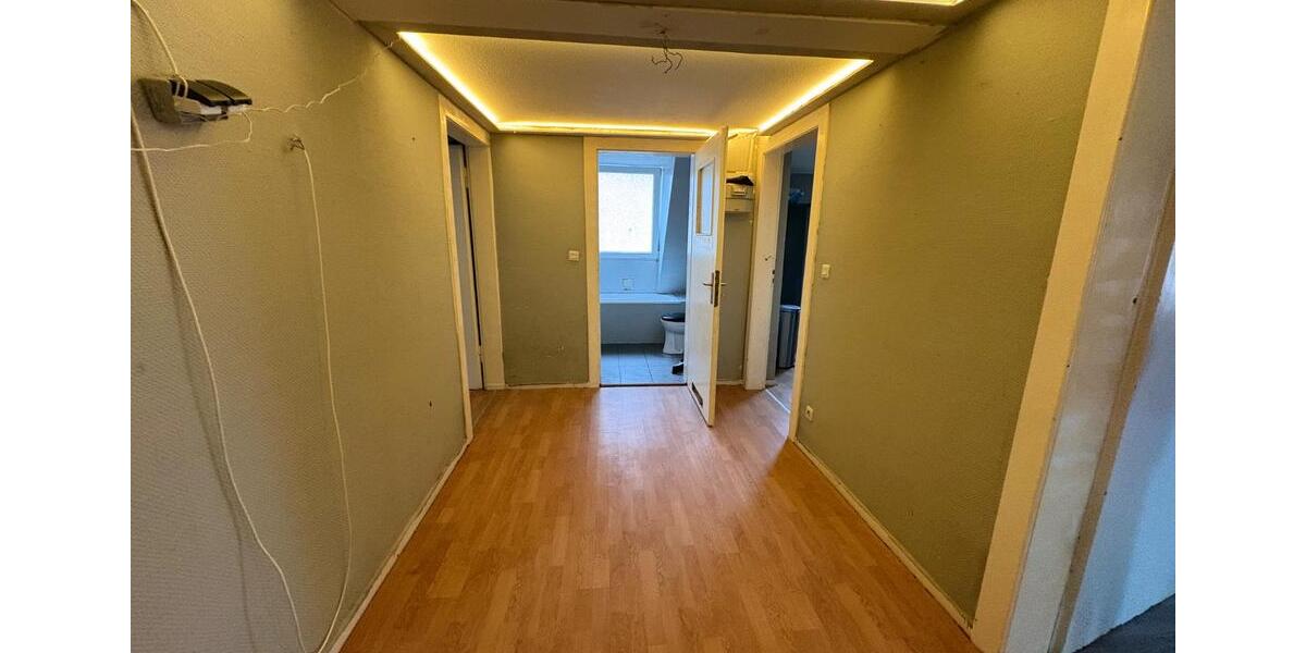 Dachgeschoßwohnung Hagen Hagen-Mitte - 3 Zimmer, 80 m&sup2;, 600&euro; | Angebot:26048883