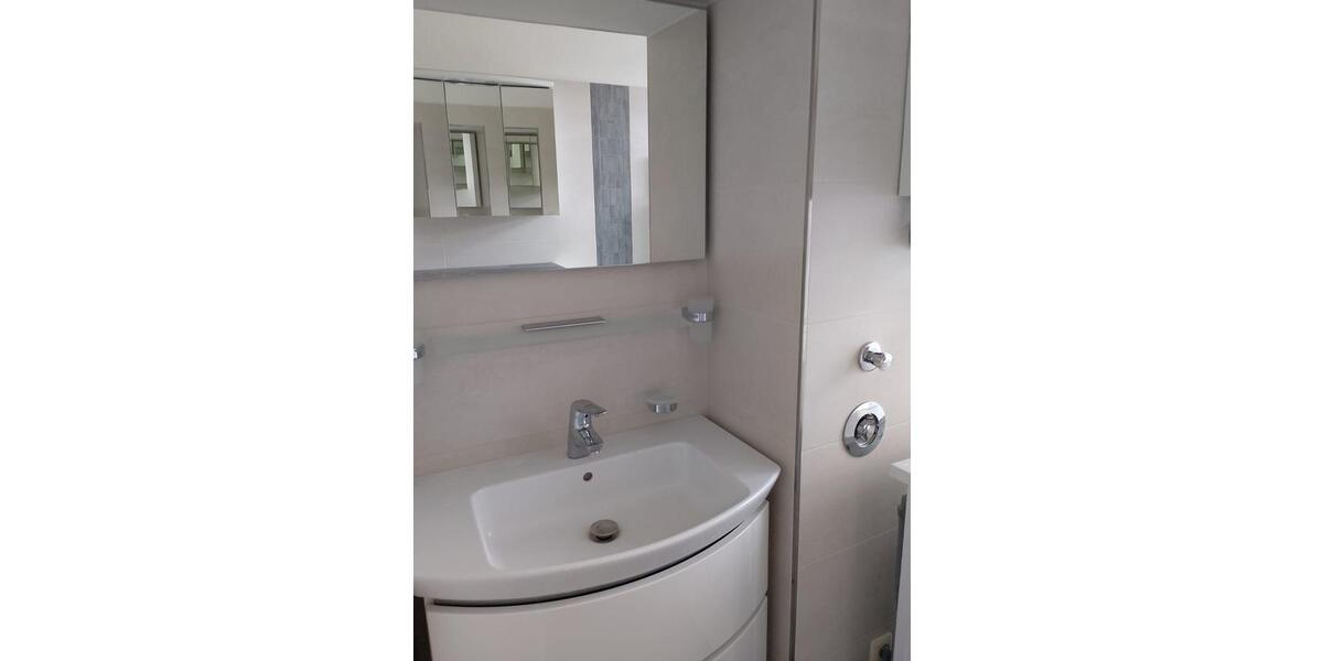 Wohnen auf Zeit Erfurt - 1 Zimmer, 99 m&sup2;, 515&euro; | Angebot:26502307