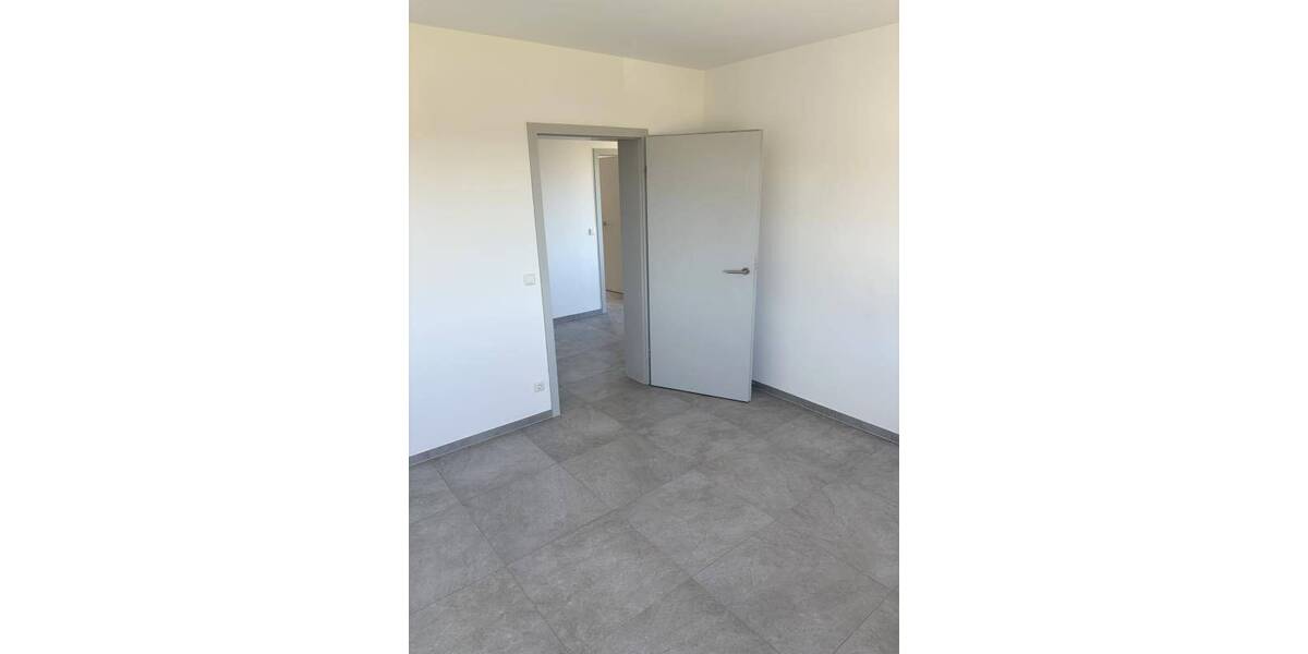 Etagenwohnung Ebernhahn - 2 Zimmer, 81 m&sup2;, 1.000&euro; | Angebot:25734849