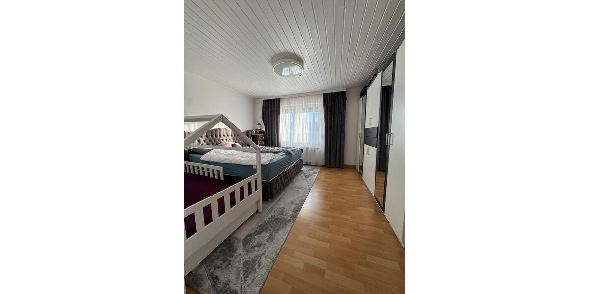Etagenwohnung Rotenburg an der Fulda - 3 Zimmer, 90 m&sup2;, 550&euro; | Angebot:25906718