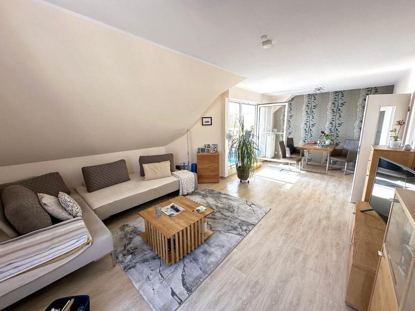 Charmante Dachgeschoßwohnung in gehobener Lage