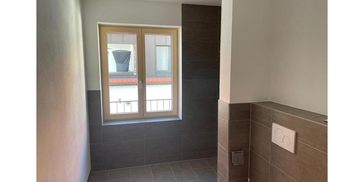 Maisonettenwohnung Langquaid - 3 Zimmer, 83 m&sup2;, 850&euro; | Angebot:24893460