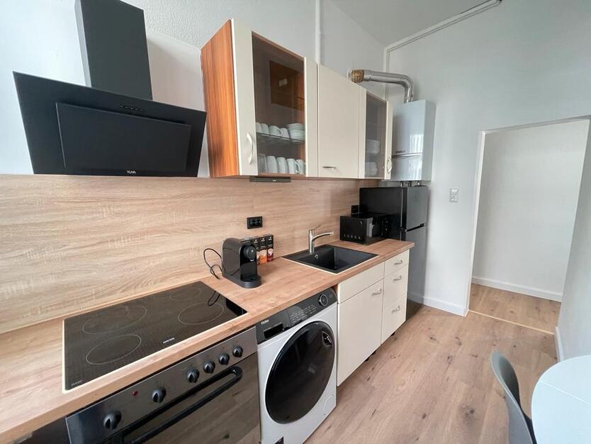 stilvoll möblierte 3 Zimmer Wohnung in der List zimmer