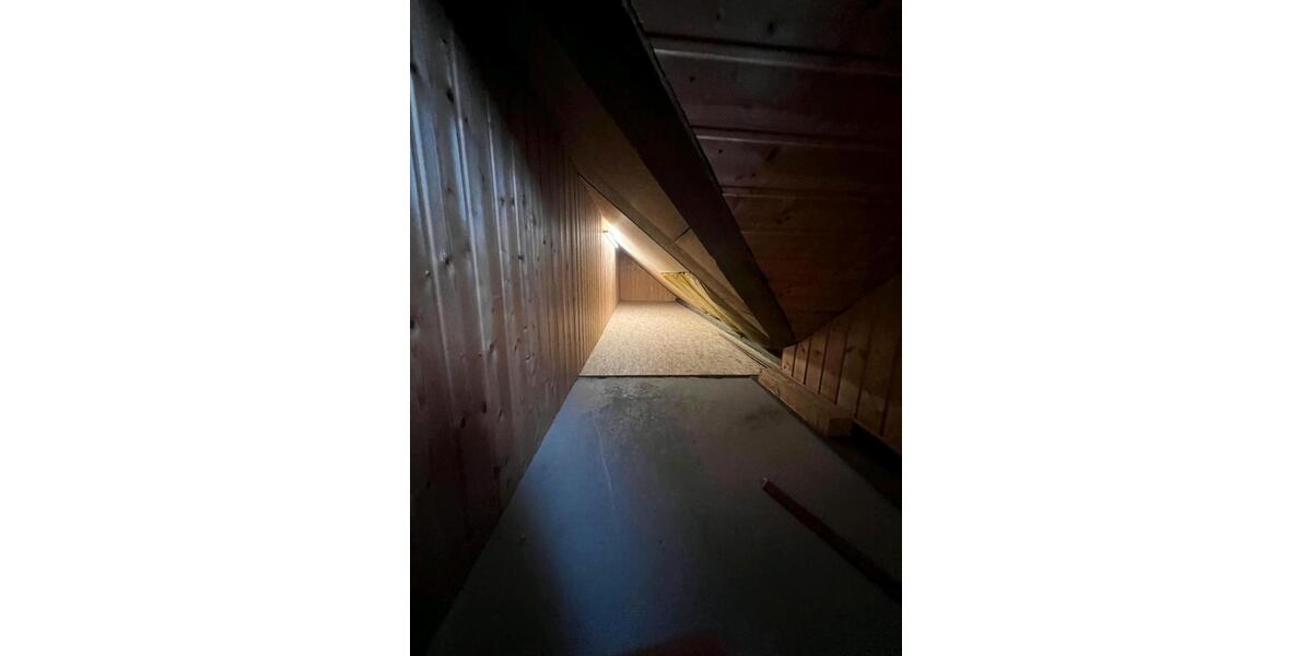 Dachgeschoßwohnung Bächingen an der Brenz - 2 Zimmer, 80 m&sup2;, 1.000&euro; | Angebot:24838625