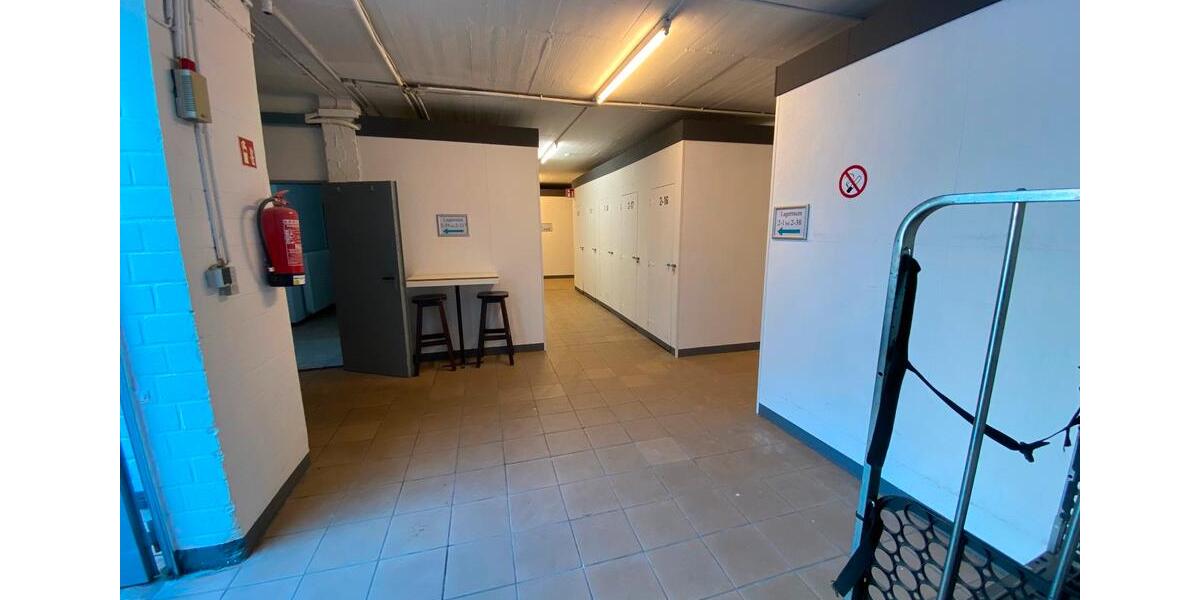 Lagerraum Halle Garage Aktenlager Warenlager Lager Lagerbox zimmer