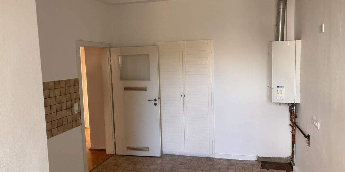 Etagenwohnung Mönchengladbach Stadtmitte - 3 Zimmer, 83 m&sup2;, 830&euro; | Angebot:24713355