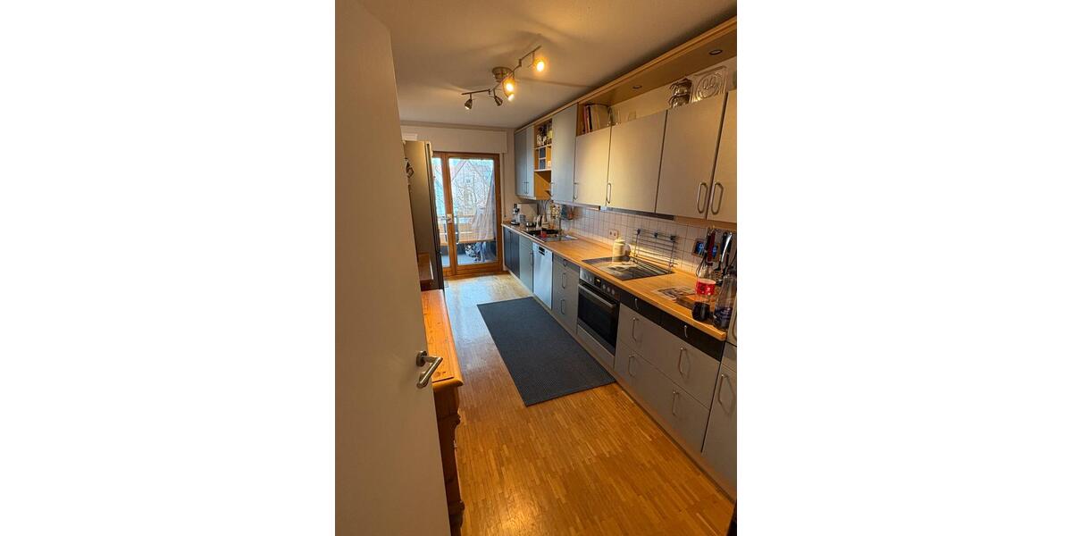 Etagenwohnung Weißenhorn - 5.5 Zimmer, 145 m&sup2;, 1.800&euro; | Angebot:26022285