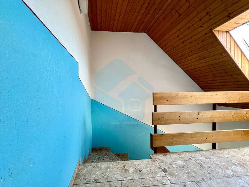 Schöne 4-ZKB-Dachgeschoss-Wohnung in Butzbach-Pohl-Göns! (Bitte sonstige Angaben beachten)