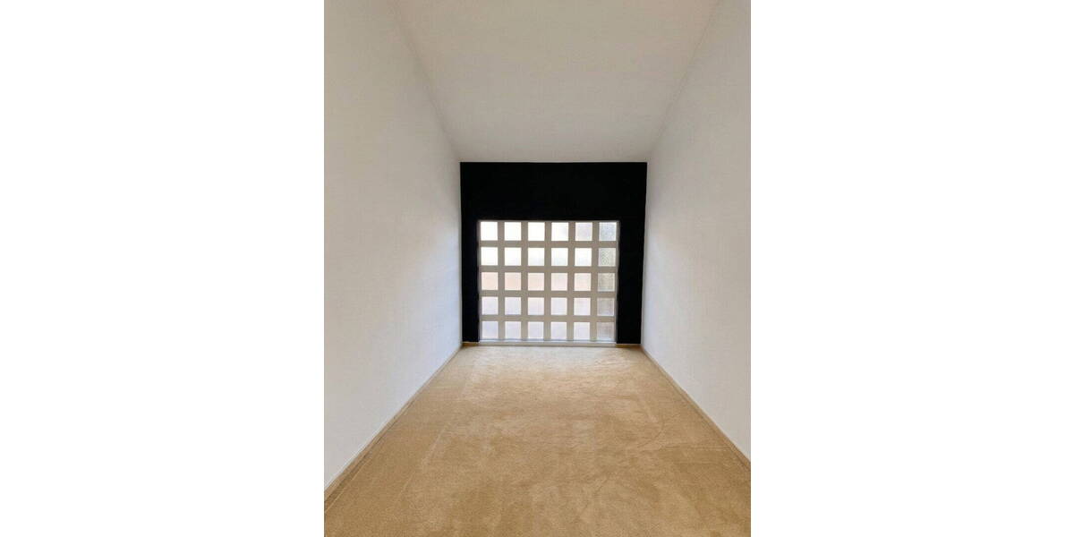 Einfamilienhaus Sulzbach - 7 Zimmer, 210 m&sup2;, 1.750&euro; | Angebot:26616848
