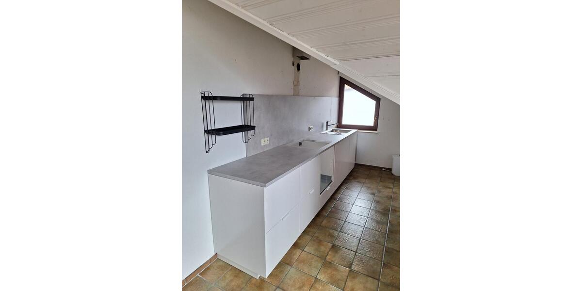 Dachgeschoßwohnung Tuttlingen - 2 Zimmer, 68 m&sup2;, 650&euro; | Angebot:24850555