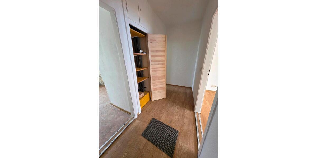 Etagenwohnung Nienburg (Saale) - 2 Zimmer, 46 m&sup2;, 460&euro; | Angebot:26611393