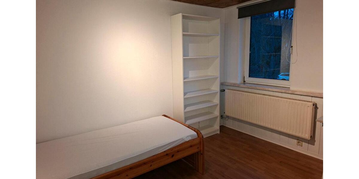 Wohnen auf Zeit Wernigerode - 2 Zimmer, 15 m&sup2;, 285&euro; | Angebot:26231521