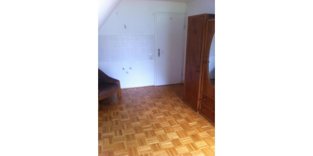 Dachgeschoßwohnung Kulmbach Blaich - 2 Zimmer, 33 m&sup2;, 470&euro; | Angebot:26561795