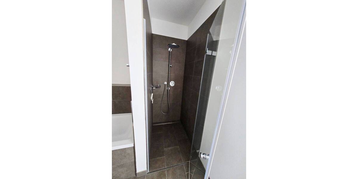 Etagenwohnung Nürnberg Gleißbühl - 3 Zimmer, 118 m&sup2;, 1.750&euro; | Angebot:25957436