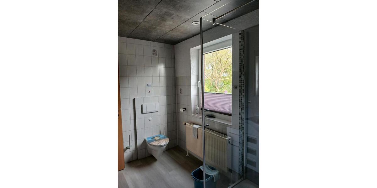 Dachgeschoßwohnung Schülldorf - 2.5 Zimmer, 82 m&sup2;, 750&euro; | Angebot:26412529