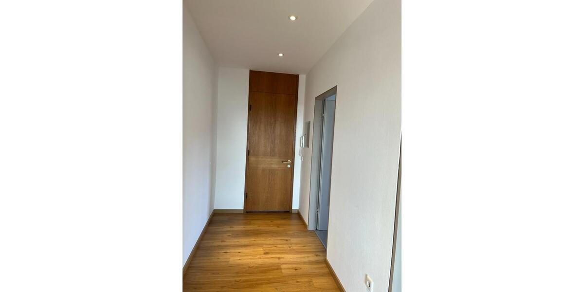 Etagenwohnung Neuburg am Inn - 1 Zimmer, 52 m&sup2;, 540&euro; | Angebot:25905415