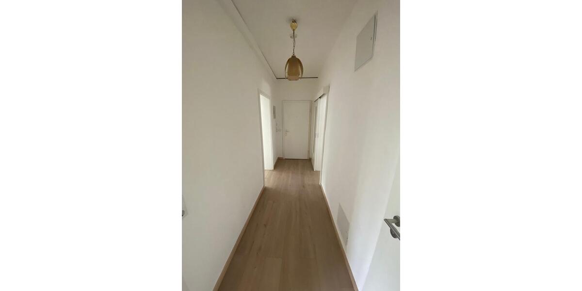 Etagenwohnung Braunsbedra - 2 Zimmer, 57 m&sup2;, 320&euro; | Angebot:26532181