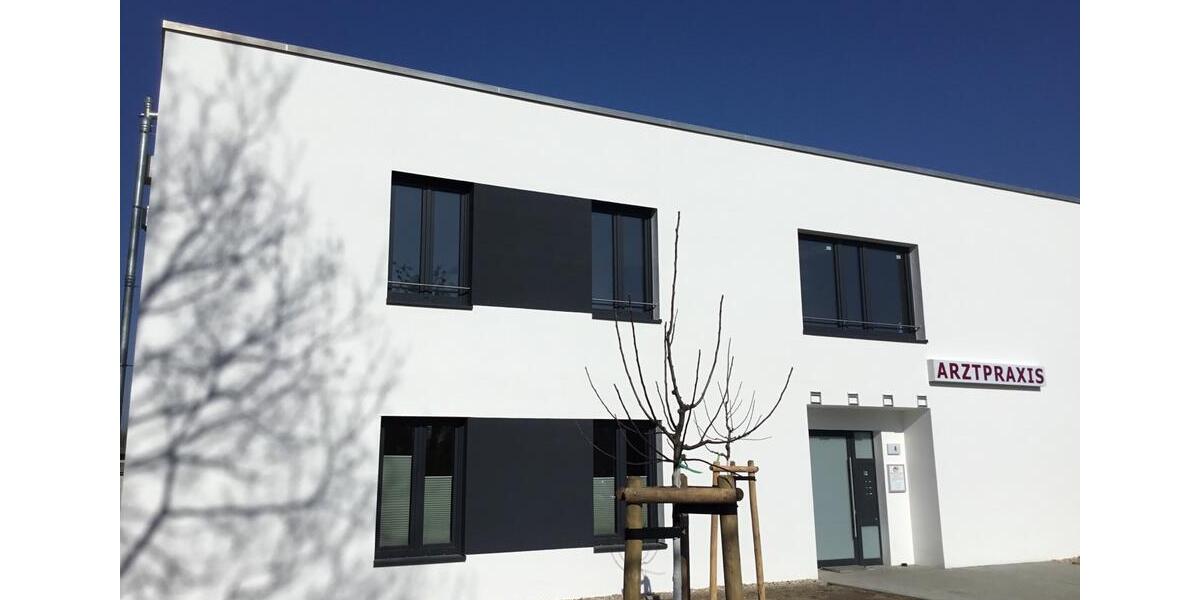 Erdgeschoßwohnung Hohen Neuendorf Bergfelde - 8 Zimmer, 210 m&sup2;, 2.992&euro; | Angebot:25083266