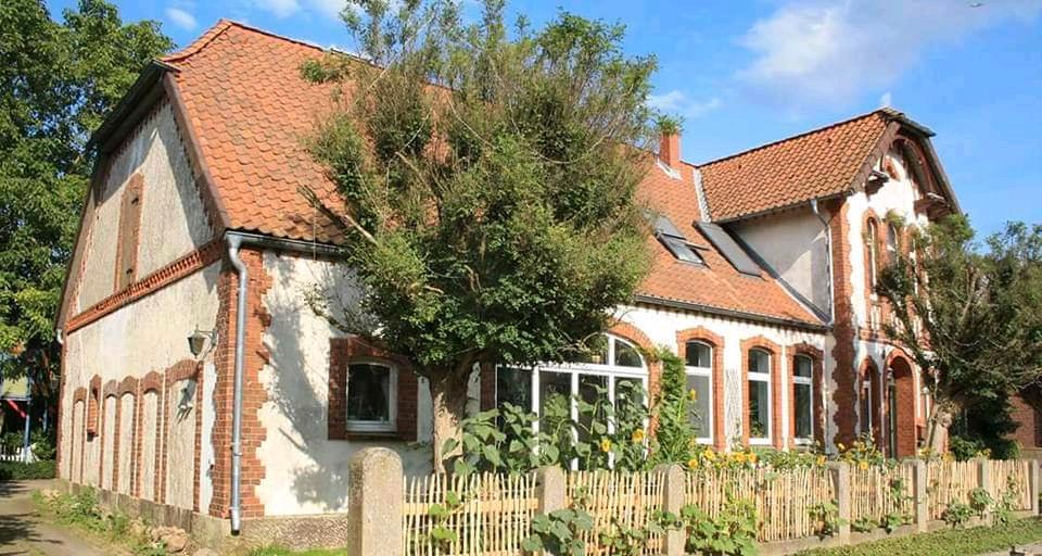 Wohnen auf Zeit Uelzen - 1 Zimmer, 250 m&sup2;, 210&euro; | Angebot:25937265