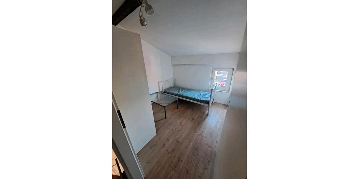 Etagenwohnung Neuss Reuschenberg - 3 Zimmer, 68 m&sup2;, 990&euro; | Angebot:25127476