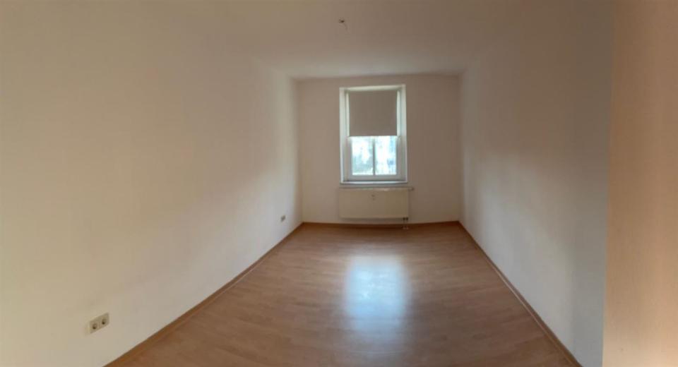 Dachgeschoßwohnung Plauen Bahnhofsvorstadt - 3 Zimmer, 77 m&sup2;, 382&euro; | Angebot:23032907