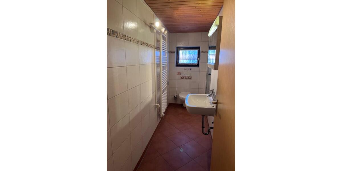 Etagenwohnung Waigolshausen - 3 Zimmer, 80 m&sup2;, 615&euro; | Angebot:25049299