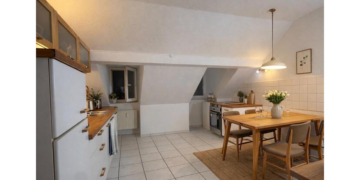 Dachgeschoßwohnung Fürth Altstadt - 2.5 Zimmer, 53 m&sup2;, 650&euro; | Angebot:24946638