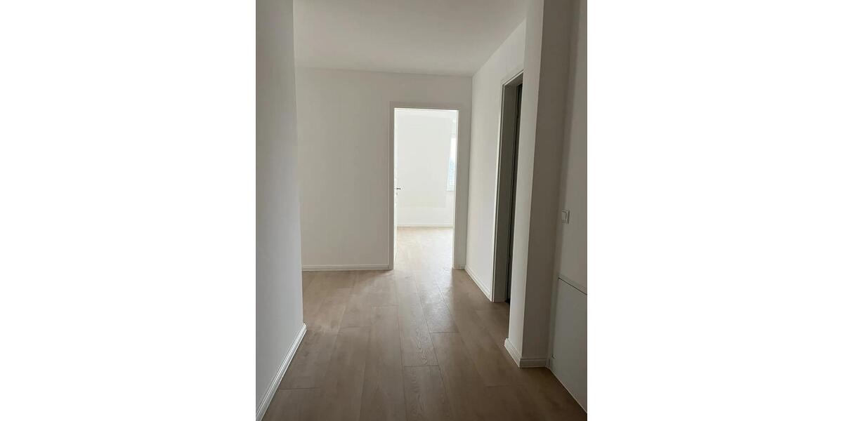 Etagenwohnung Potsdam Drewitz - 3 Zimmer, 98 m&sup2;, 1.512&euro; | Angebot:23602746