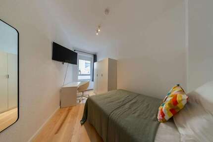 Zimmer Frankfurt am Main Bockenheim - 705&euro; | Angebot:27458129