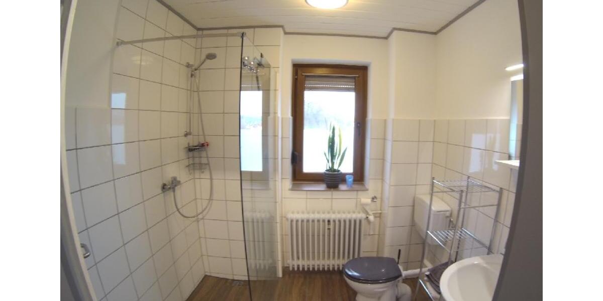 Wohnen auf Zeit Petersberg - 2 Zimmer, 15 m&sup2;, 260&euro; | Angebot:11796855