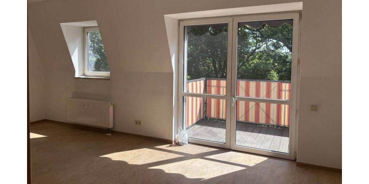 Etagenwohnung Radebeul - 2 Zimmer, 49 m&sup2;, 499&euro; | Angebot:26843727