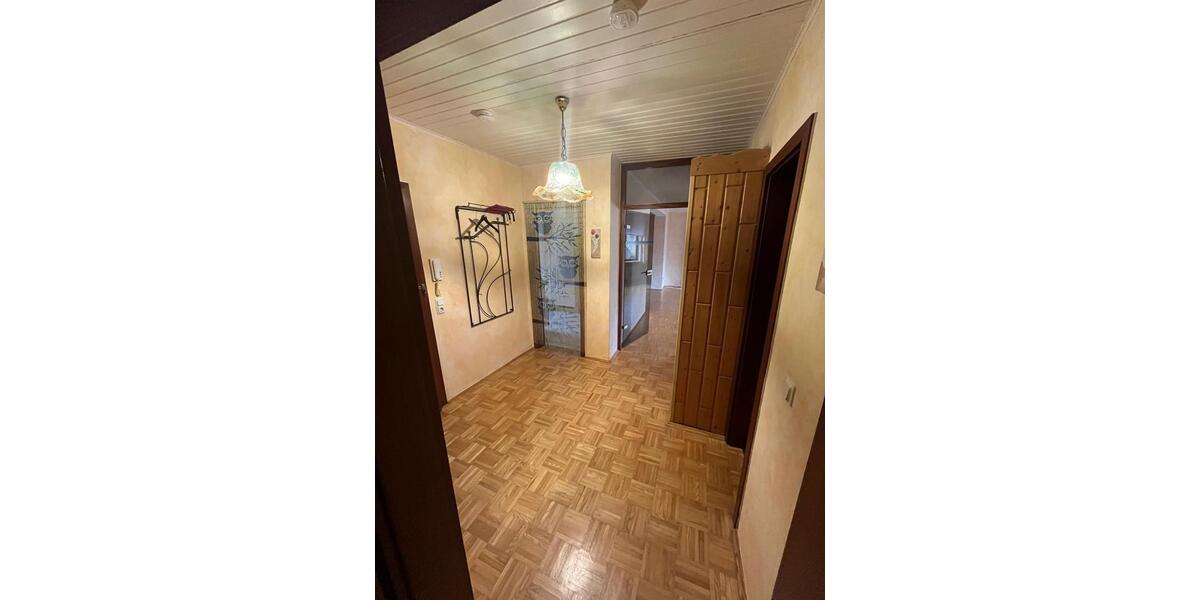 Etagenwohnung Hofgeismar - 2 Zimmer, 82 m&sup2;, 950&euro; | Angebot:25756787